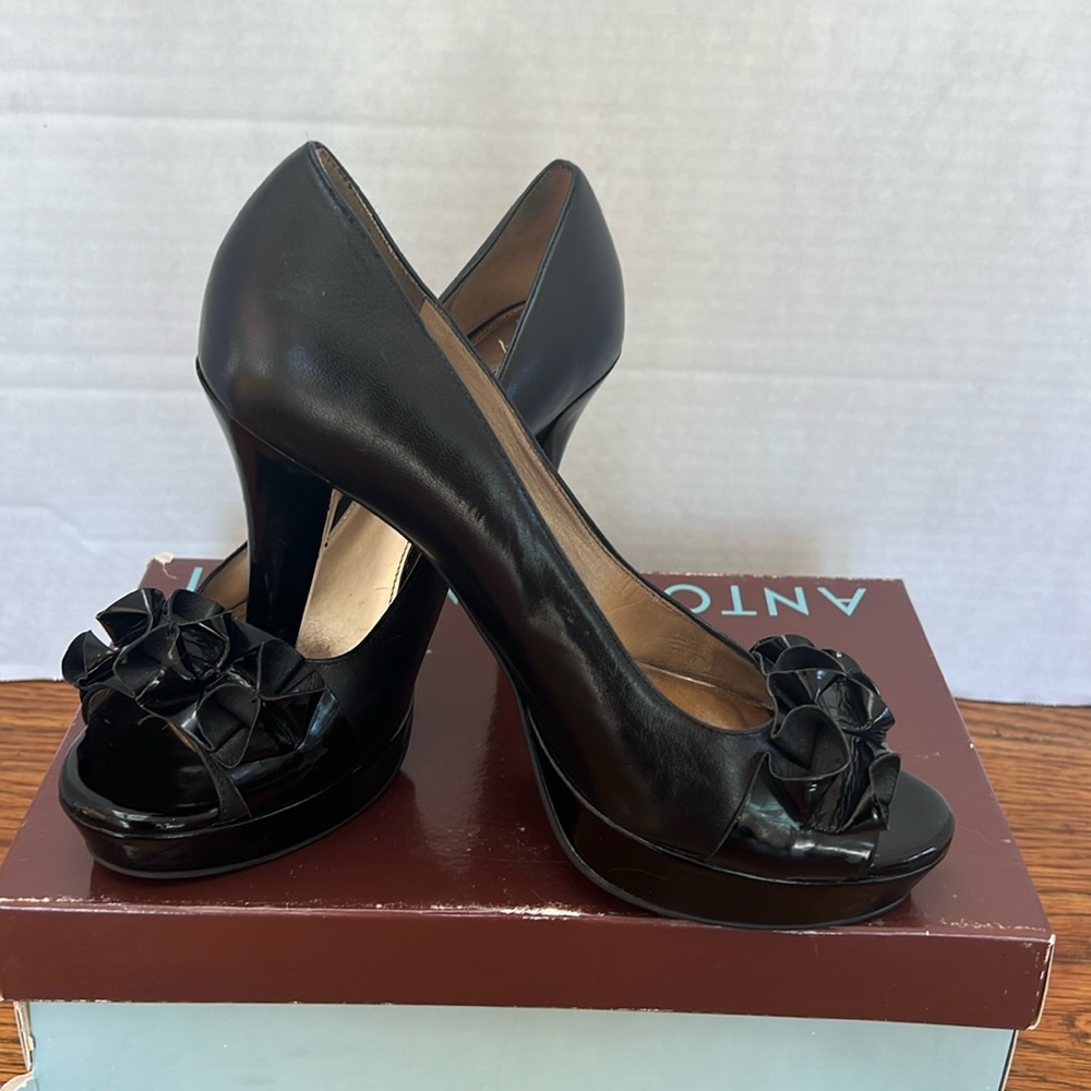 Antonio Melani “Elissa” Peep-Toe Pumps Size 9